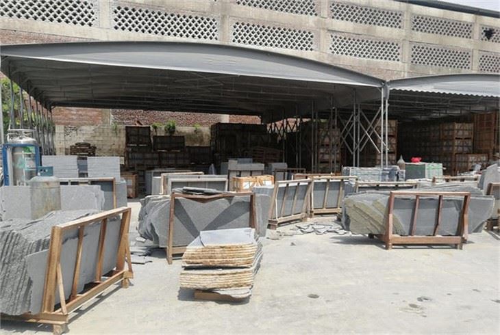 wooden crates packing